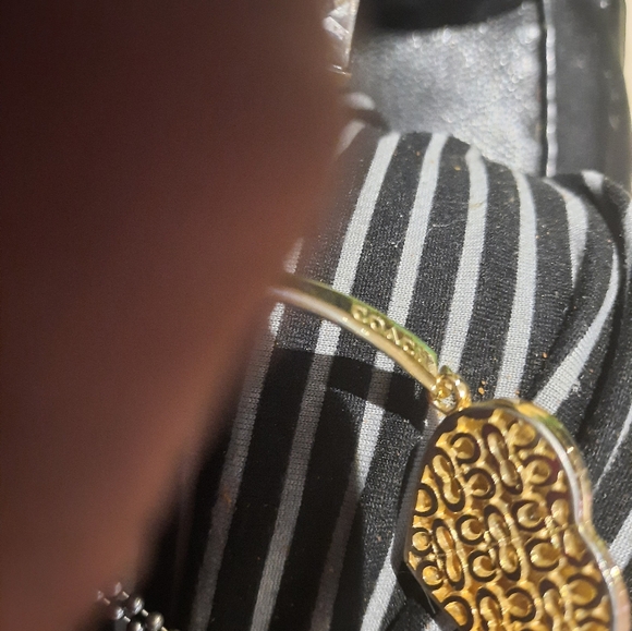 Coach signature series HEART ❤️ Bangle bracelet - Picture 3 of 8